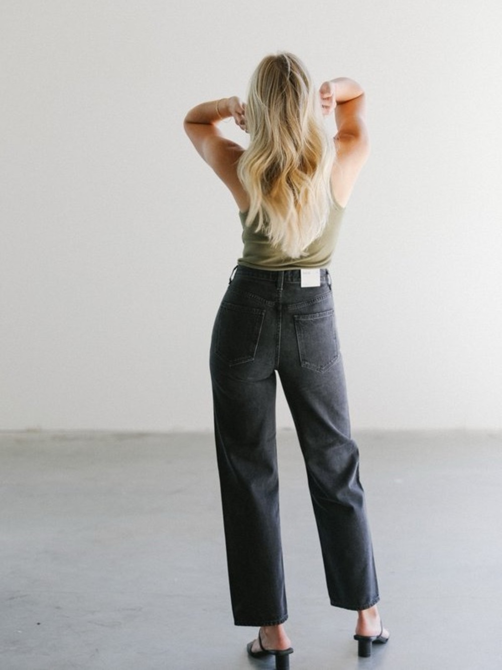 AGOLDE Criss Cross Jean - Savage - Picture 5 of 11